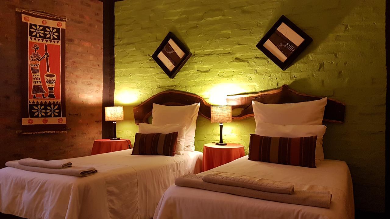 Ndlovu Lodge Pretoria-Noord エクステリア 写真